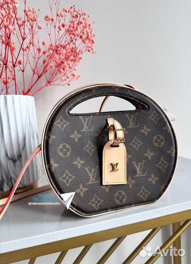 Сумка Louis Vuitton Around me PM