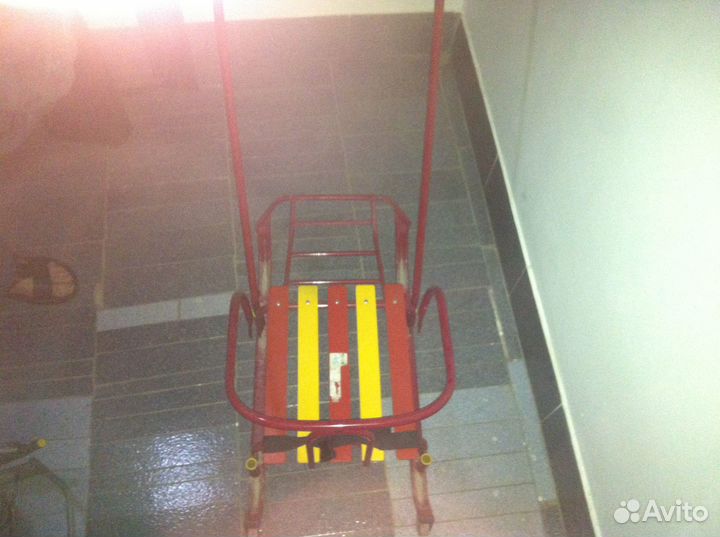 Детские коляски,санки