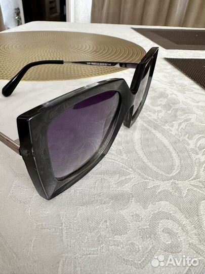 Очки брендовые
