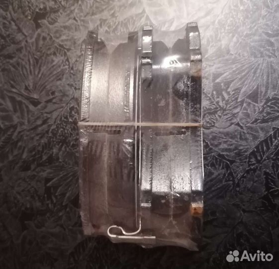 Колодки тормозные передние