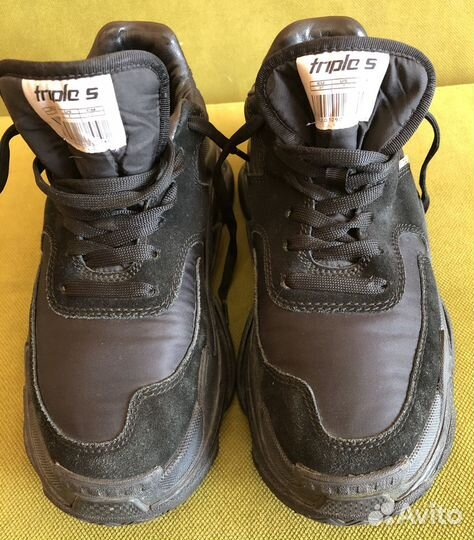 Редкие кроссовки Balenciaga Triple S 2018 года min