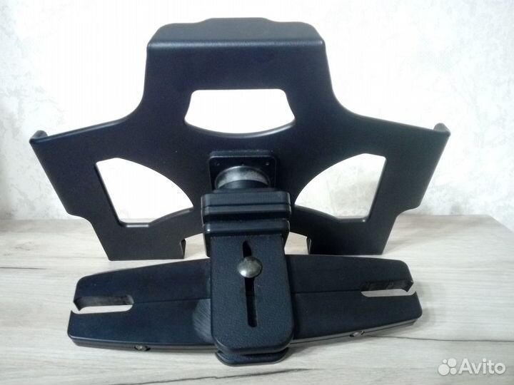 Крепление для планшета