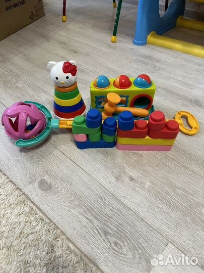 Развивающие игрушки