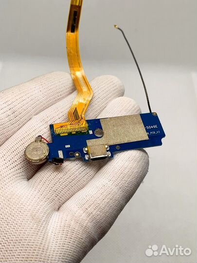 Irbis SP510. Нижняя плата зарядки с шлейфом. Ориг
