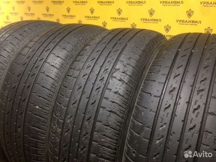 Nexen Roadian 571 235/65 R17 104T