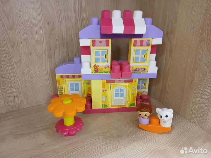 Конструктор Mega Bloks CNG26 Уютный домик