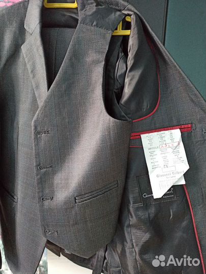 Школьный костюм