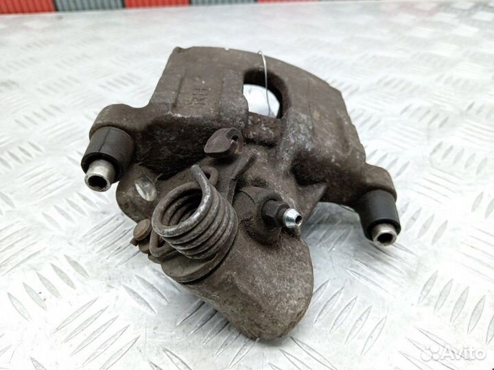 Суппорт задний правый для Ford Focus 2