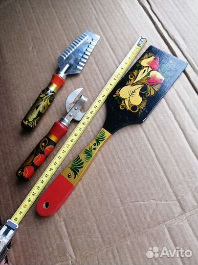 Набор кухонный и др под хохлому