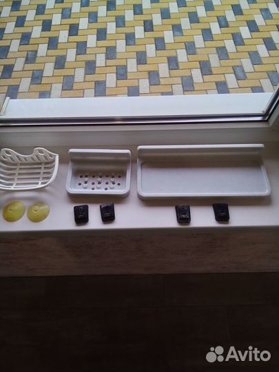 Мыльница, полочка в ванну