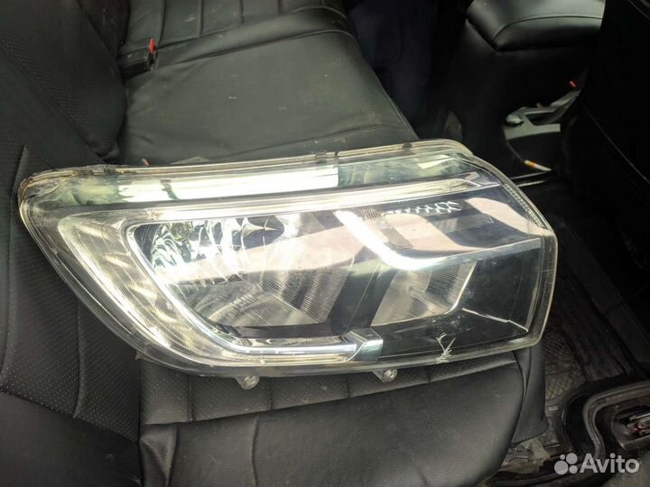 Фара от renault sandero stepway
