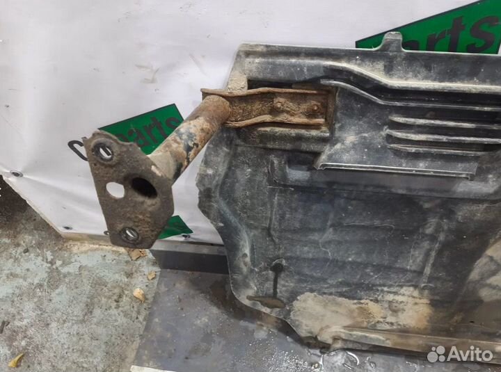 Оригинальная защита двигателя Volkswagen Jetta 6