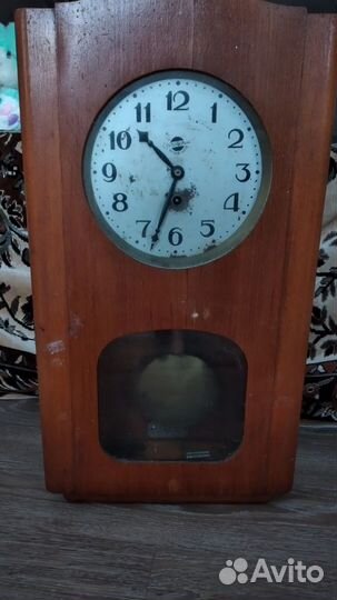 Старинные настенные часы