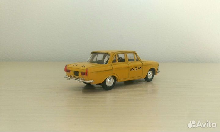 Модель автомобиля Москвич 412
