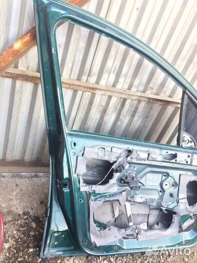 Дверь передняя левая Peugeot 307