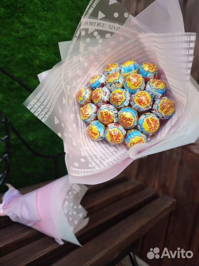 Букет из конфет чупа-чупсов