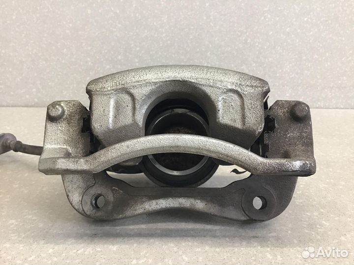 Суппорт передний правый Kia Cerato 2018