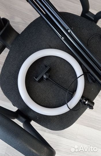 Кольцевая лампа со штативом