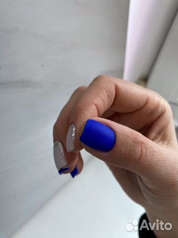 Маникюр и педикюр с покрытием