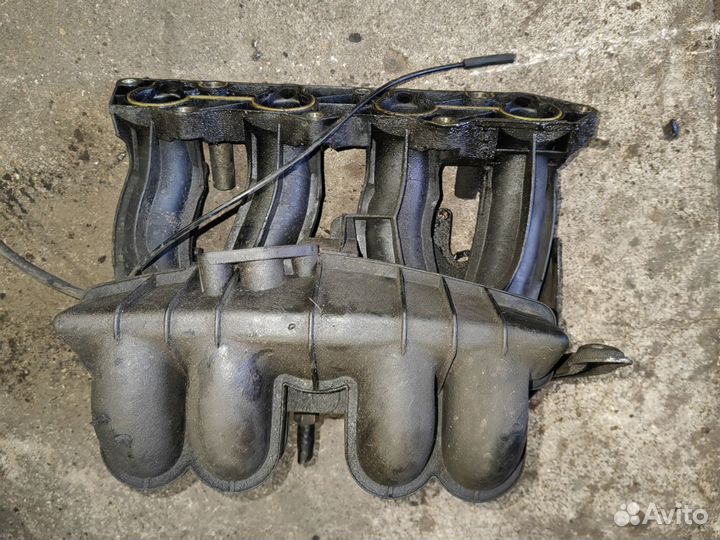 Впускной коллектор Mercedes w210