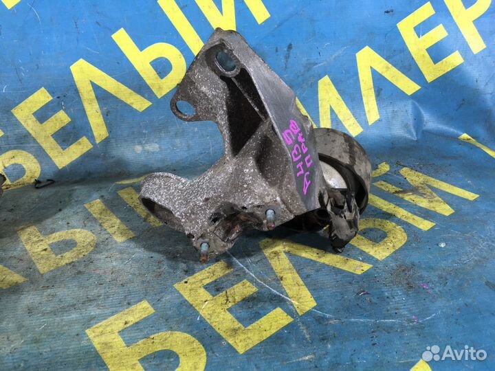 Кронштейн опора кпп Audi A4 B5