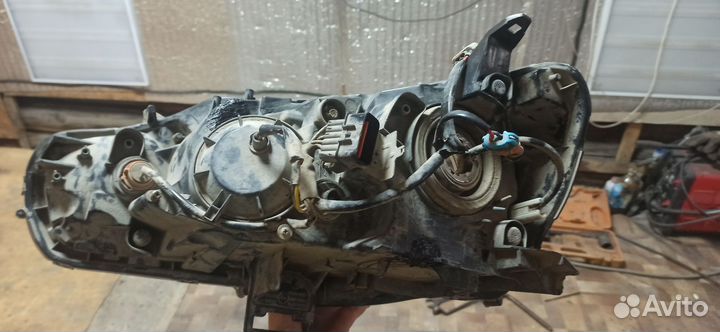 Фары mitsubishi lancer 10