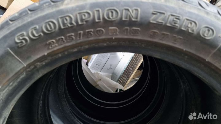 Pirelli P Zero Asimmetrico 235/50 R18 97Y