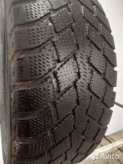 Nokian Tyres Hakkapeliitta Q 225/60 R16