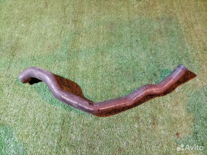 Патрубок охлаждения (радиатора) 09492891верхний Vo