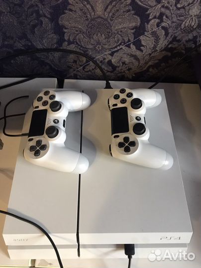 Sony PS4 white 500gb