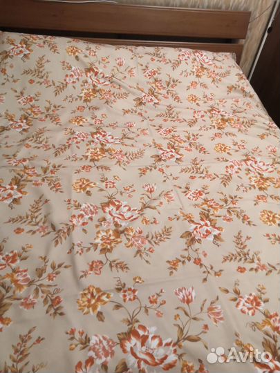 Покрывало бежевое