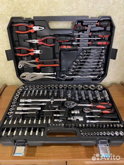 Набор инструментов 131 предмет