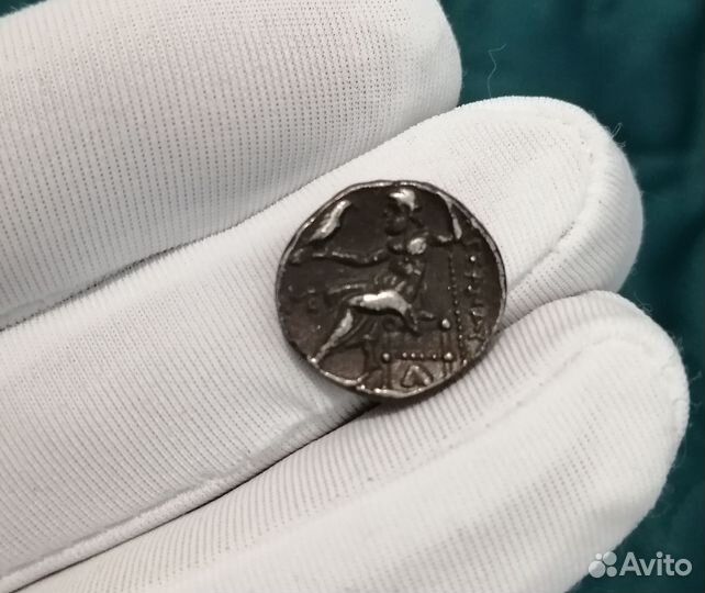 Три Античные монеты драхмы эпохи Александра