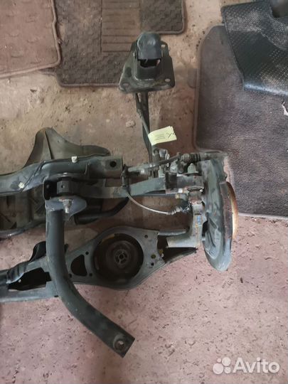 Балка подвески задняя Volkswagen Golf 1KZ CAX