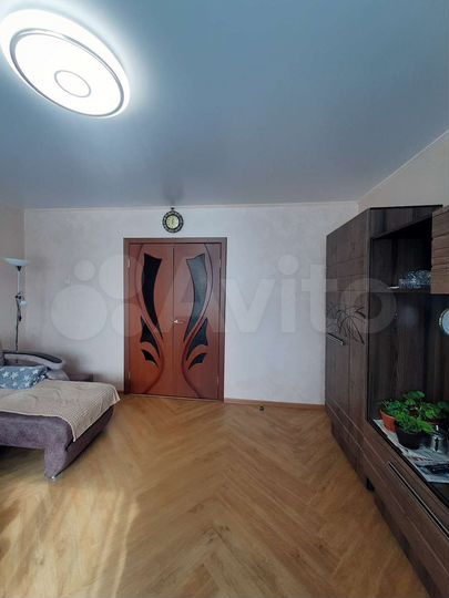 2-к. квартира, 53 м², 3/5 эт.