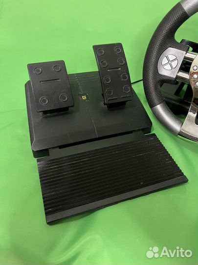 Игровой руль Defender