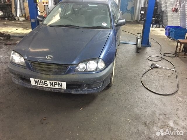 Разбор на запчасти Toyota Avensis 1