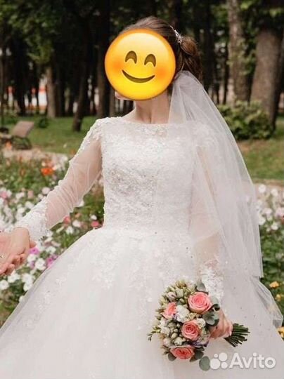 Свадебное платье