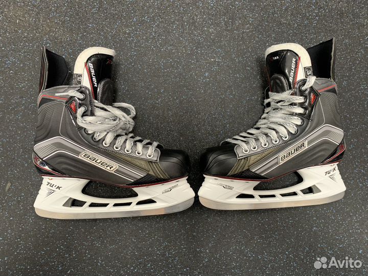 Коньки хоккейные Bauer X700 10.D