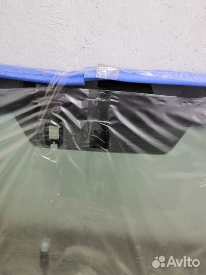 Лобовое стекло Toyota Land Cruiser 200 С 2015