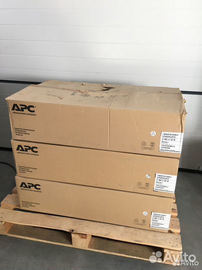 Аккумуляторная батарея APC sum48rmxlbp2u