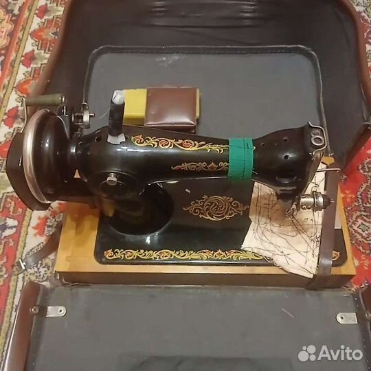 Швейная машинка