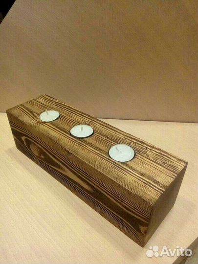 Подсвечник из дерева