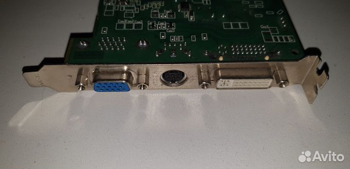 Sapphire Radeon 9550 128 Mb AGP