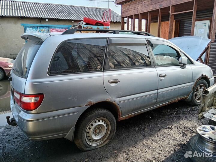 Авто в разбор на запчасти Nissan Presage