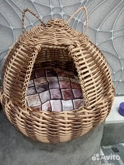 Лежанка для кошек