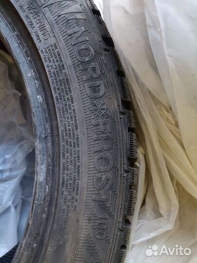 Gislaved NordFrost 100 235/45 R17 T