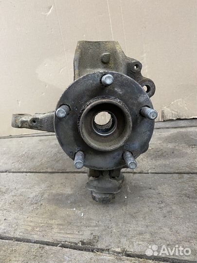 Поворотный кулак ford focus 2