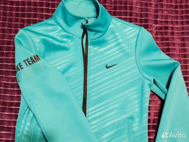 Спортивный костюм женский