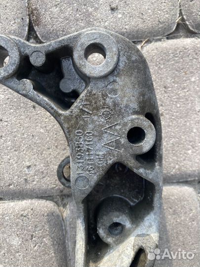Кронштейн кпп opel meriva a